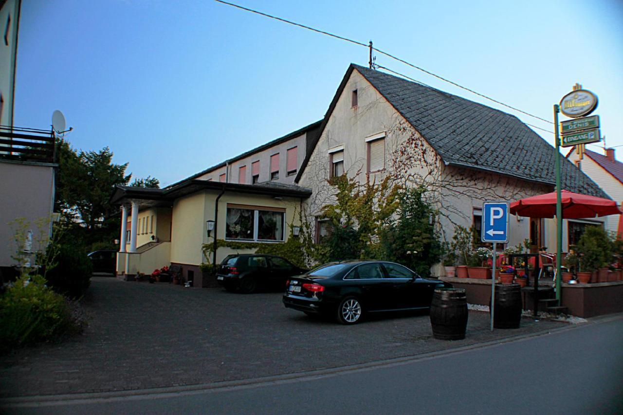 Hotel Restaurant Denis Zemmer Exterior photo
